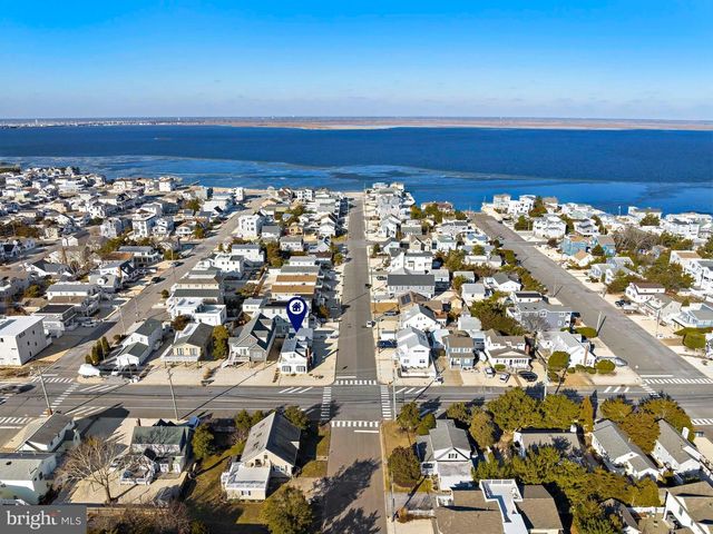 200 N 17TH ST, Surf City, NJ 08008