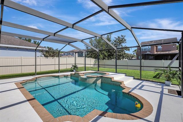 17419 NEW CROSS CIRCLE, Lithia, FL 33547