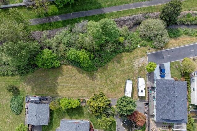 895 Holley Way, Central Point, OR 97502