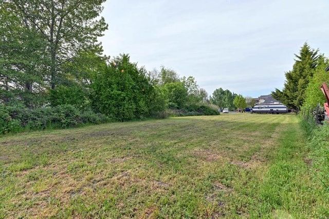 895 Holley Way, Central Point, OR 97502