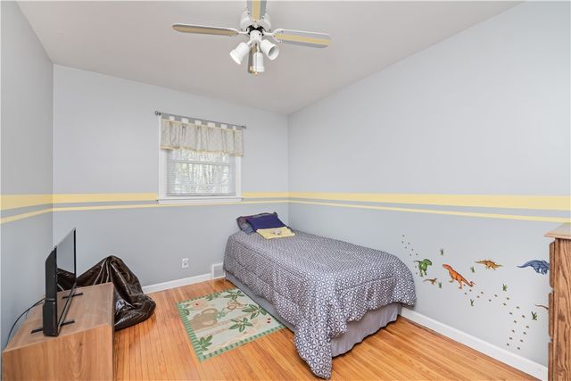 178 Meadowdale Drive, Gates, NY 14624
