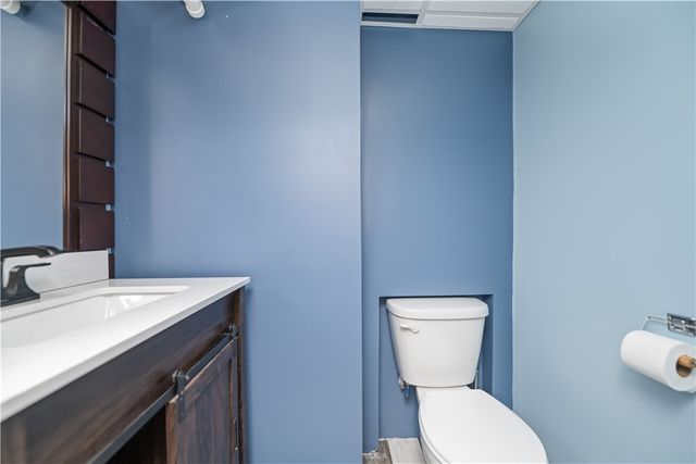 178 Meadowdale Drive, Gates, NY 14624
