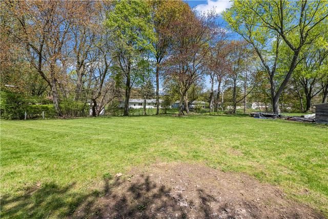 178 Meadowdale Drive, Gates, NY 14624