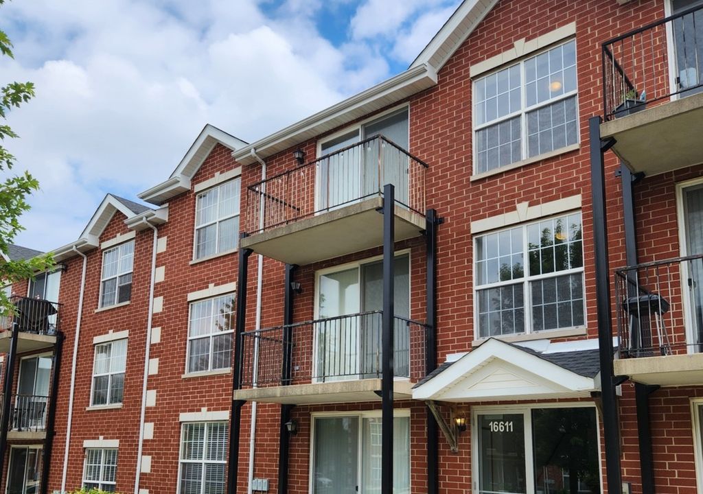 16611 Liberty Circle 1N, Orland Park, IL 60467