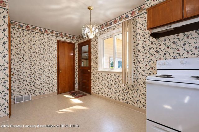 7815 E Saint Joe Highway, Lansing, MI 48917