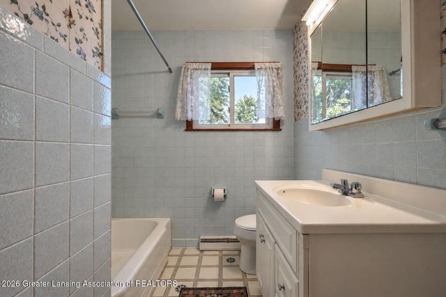7815 E Saint Joe Highway, Lansing, MI 48917