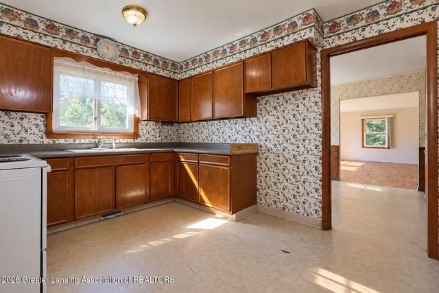 7815 E Saint Joe Highway, Lansing, MI 48917