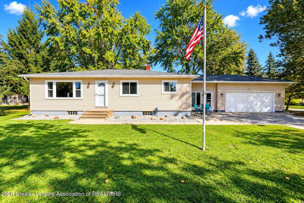 7815 E Saint Joe Highway, Lansing, MI 48917