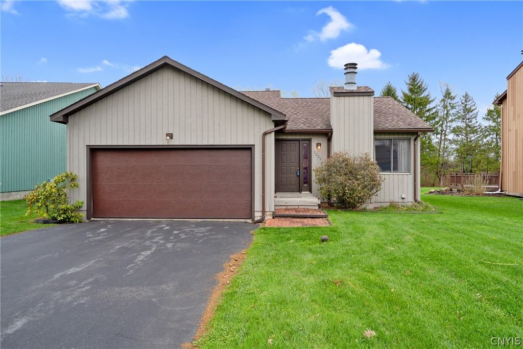 3224 Holly Ridge, Lysander, NY 13027