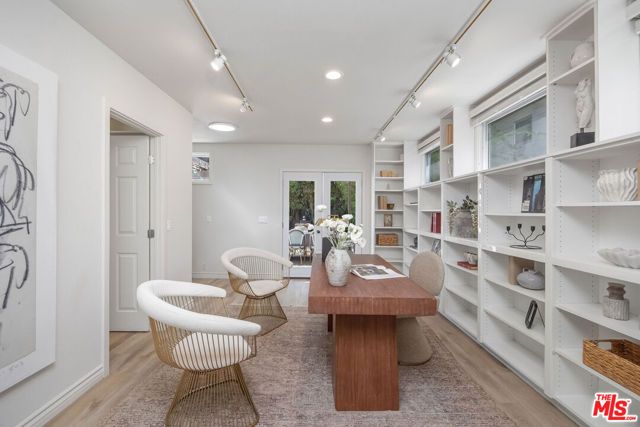 718 Westbourne Drive, West Hollywood, CA 90069