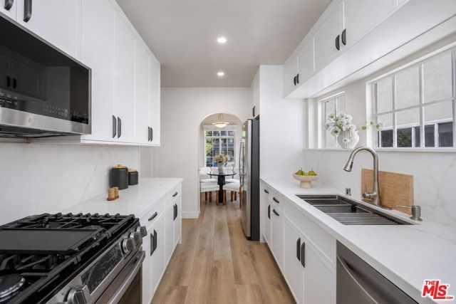 718 Westbourne Drive, West Hollywood, CA 90069