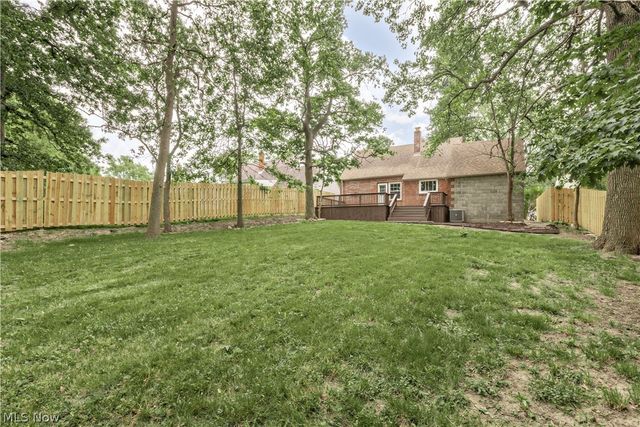 17917 Mccracken Road, Maple Heights, OH 44137