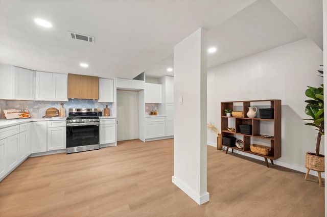 4502 Clarno DR, Austin, TX 78749