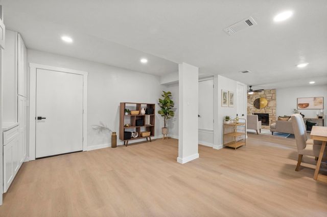 4502 Clarno DR, Austin, TX 78749