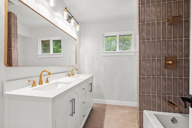 4502 Clarno DR, Austin, TX 78749