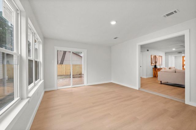 4502 Clarno DR, Austin, TX 78749