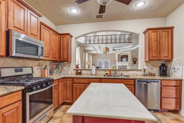 13227 Champions Cup Way, Dayton, TX 77535