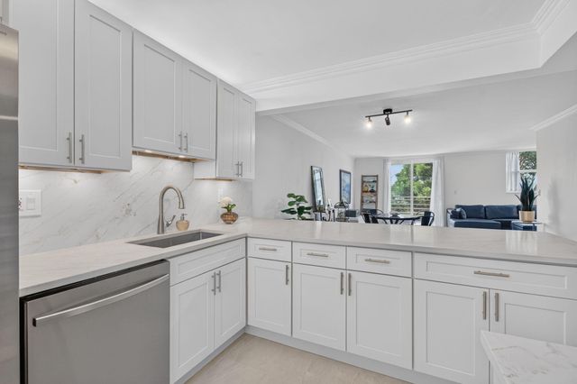 6161 NW 2ND Avenue 4140, Boca Raton, FL 33487
