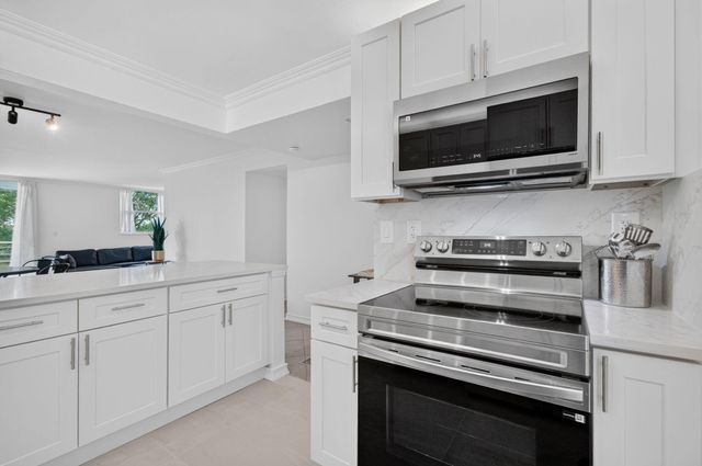 6161 NW 2ND Avenue 4140, Boca Raton, FL 33487