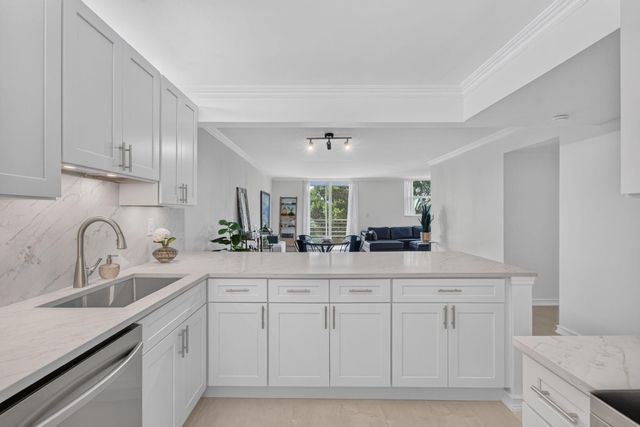 6161 NW 2ND Avenue 4140, Boca Raton, FL 33487