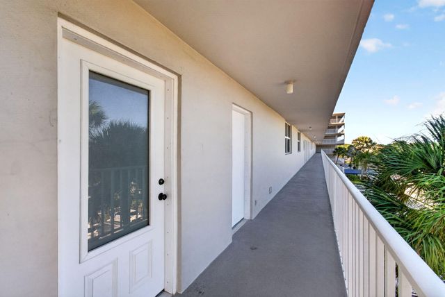 6161 NW 2ND Avenue 4140, Boca Raton, FL 33487
