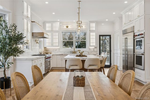 227 Prospect Avenue, Sea Cliff, NY 11579