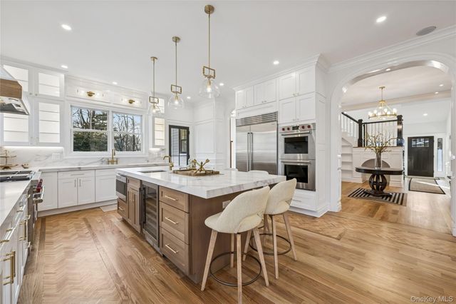 227 Prospect Avenue, Sea Cliff, NY 11579