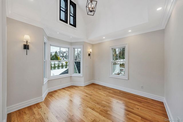 227 Prospect Avenue, Sea Cliff, NY 11579