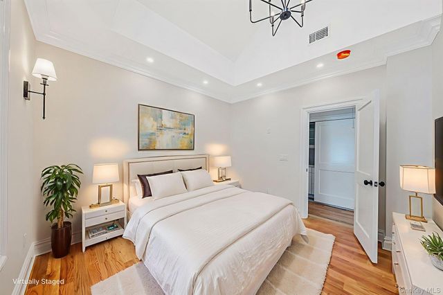 227 Prospect Avenue, Sea Cliff, NY 11579