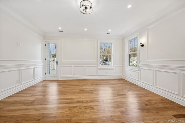 227 Prospect Avenue, Sea Cliff, NY 11579