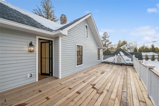 227 Prospect Avenue, Sea Cliff, NY 11579