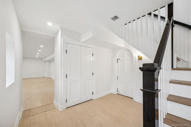 227 Prospect Avenue, Sea Cliff, NY 11579