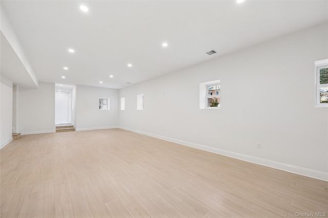 227 Prospect Avenue, Sea Cliff, NY 11579