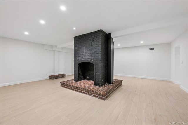 227 Prospect Avenue, Sea Cliff, NY 11579