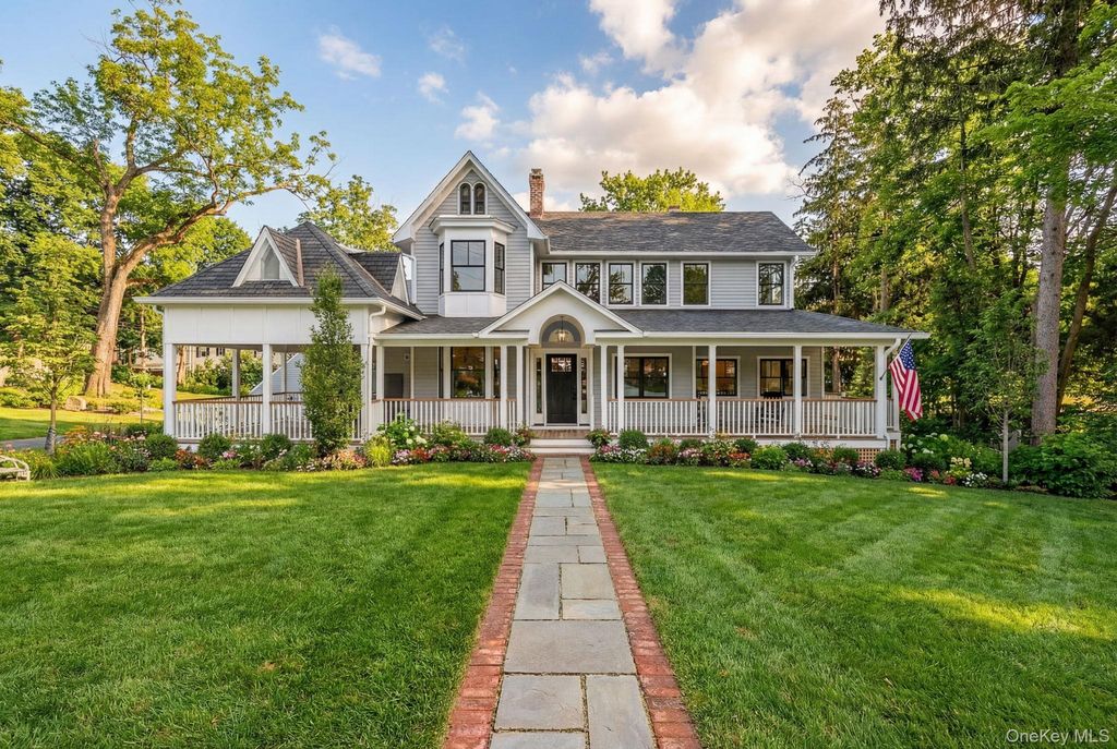 227 Prospect Avenue, Sea Cliff, NY 11579