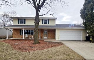 3119 N PEACHTREE LANE, Appleton, WI 54911