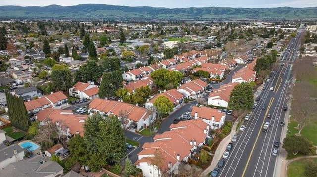 745 Williamsburg Way, Gilroy, CA 95020