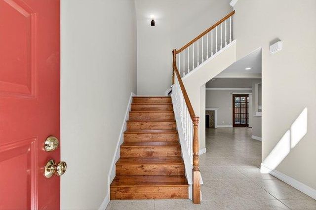 745 Williamsburg Way, Gilroy, CA 95020