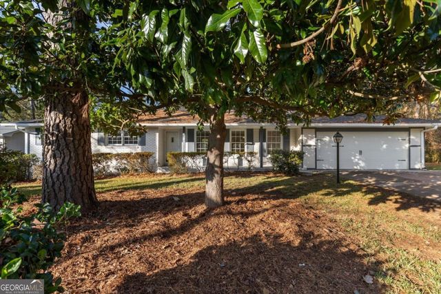 4074 Idlevale Drive, Tucker, GA 30084