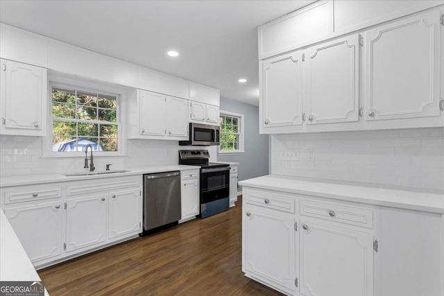 4074 Idlevale Drive, Tucker, GA 30084