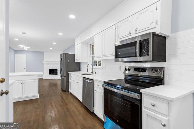 4074 Idlevale Drive, Tucker, GA 30084