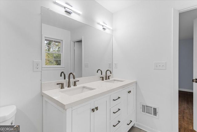 4074 Idlevale Drive, Tucker, GA 30084