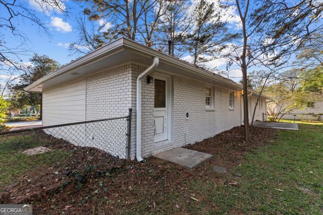 4074 Idlevale Drive, Tucker, GA 30084