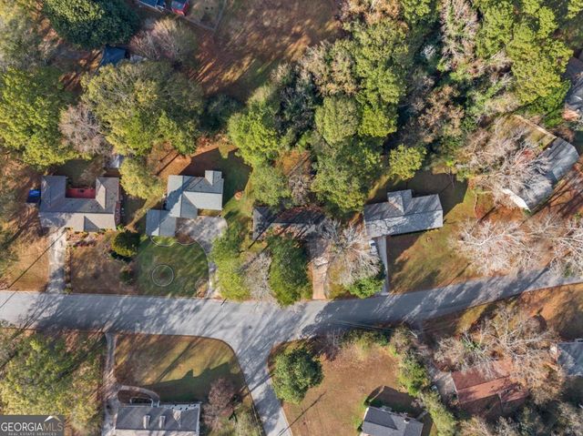 4074 Idlevale Drive, Tucker, GA 30084