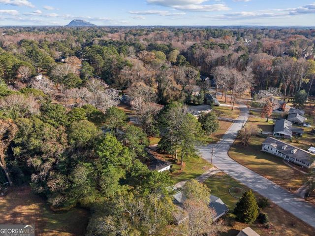 4074 Idlevale Drive, Tucker, GA 30084