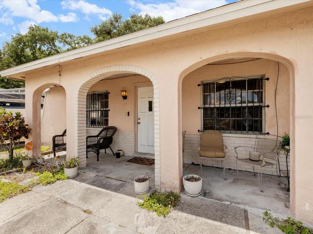 1810 GREEN RIDGE ROAD, Tampa, FL 33619