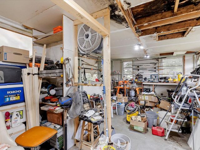 1810 GREEN RIDGE ROAD, Tampa, FL 33619