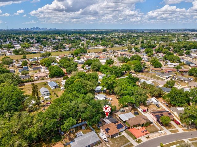 1810 GREEN RIDGE ROAD, Tampa, FL 33619