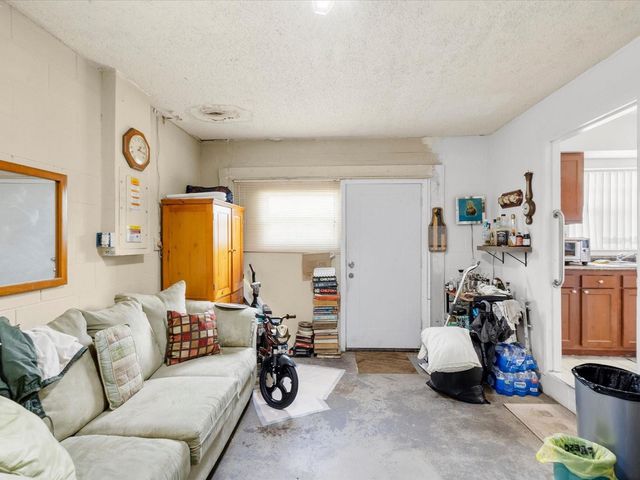 1810 GREEN RIDGE ROAD, Tampa, FL 33619