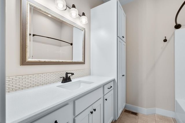 3225 N Judith St, Wichita, KS 67205